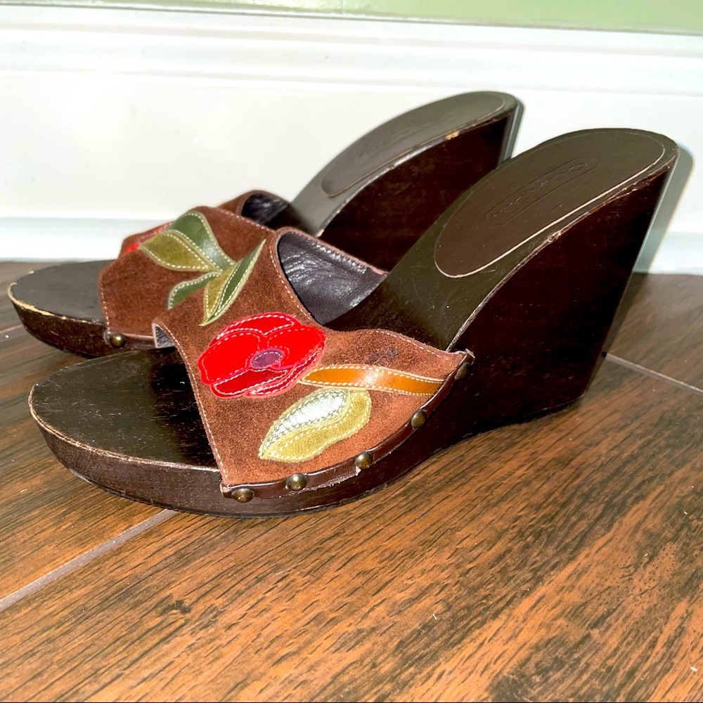 Women’s COACH Melanie Boho Floral Y2k Wooded Heel Mules 7.5